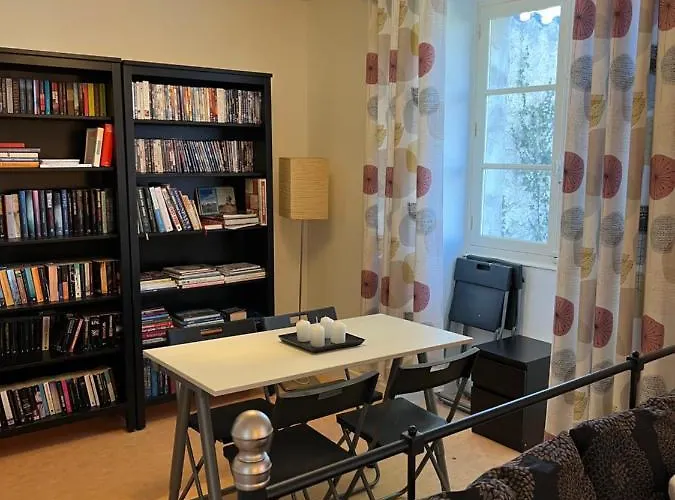 Le Loriot * Champagne-et-Fontaine